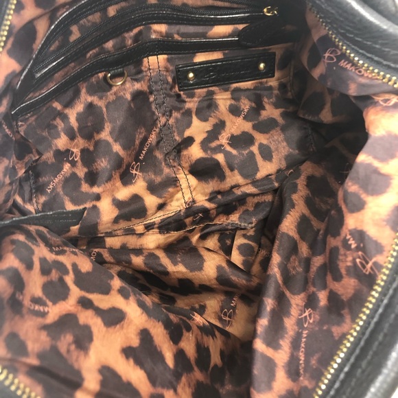 Black leather B. Makowsky purse gold tone hardware - Picture 3 of 11